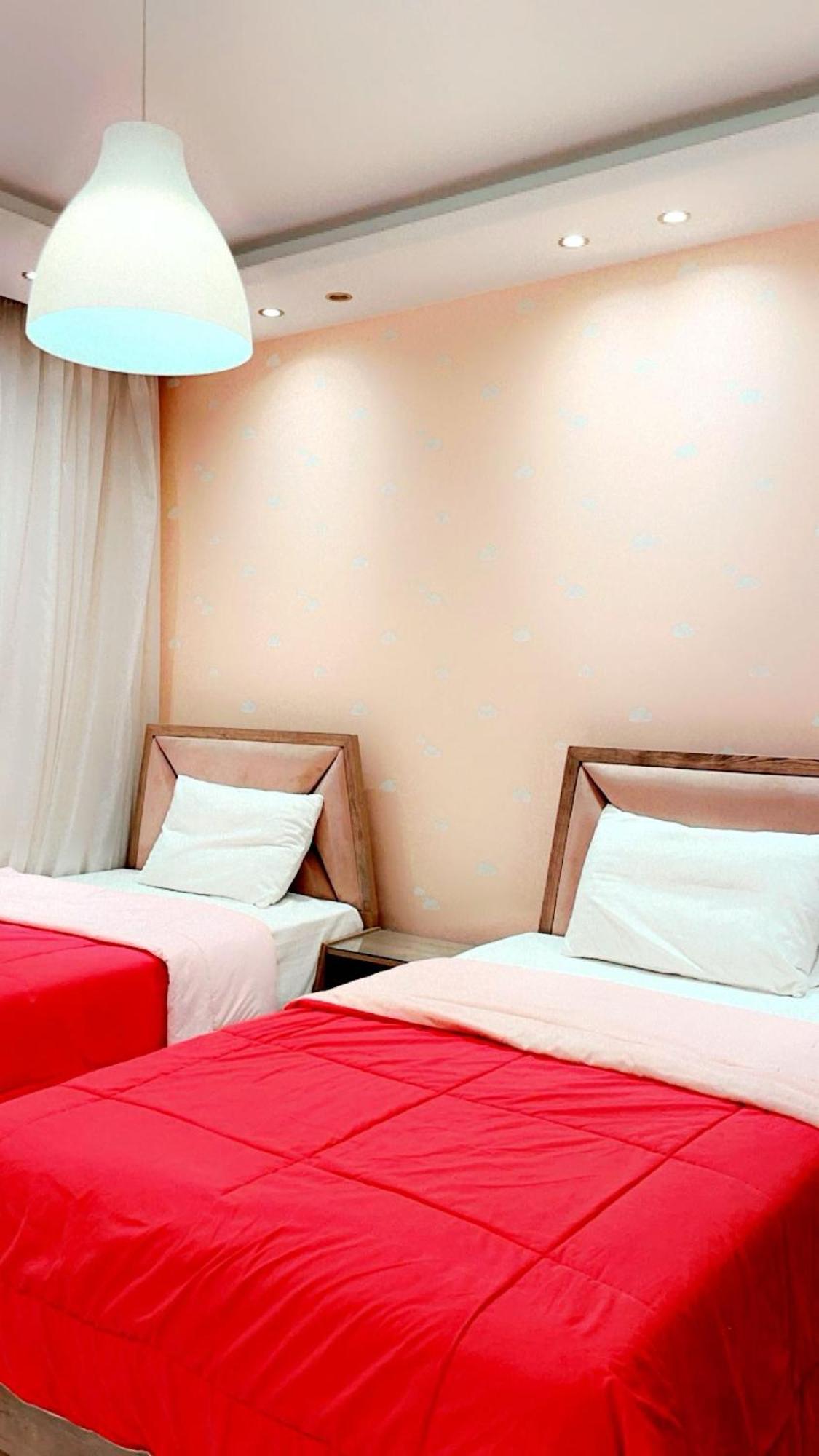 Warm Apartment *